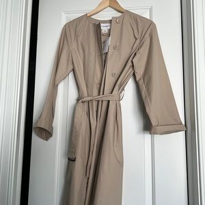 NWT Beige Club Monaco lightweight trench